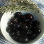 Домашние маринованные чёрные маслины