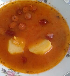 Гороховый суп с копчёной колбасой рецепт